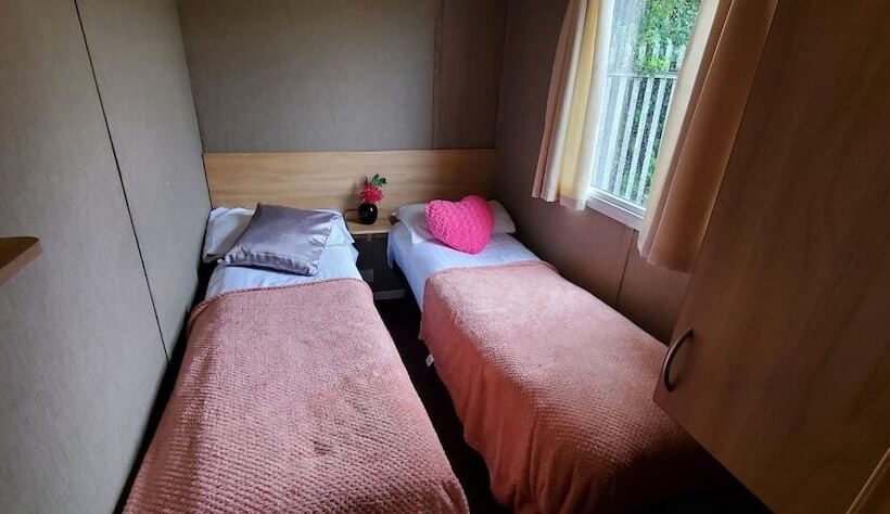 בית מלון כפרי Family Friendly 2 Bed Caravan In Rhyl, North Wales