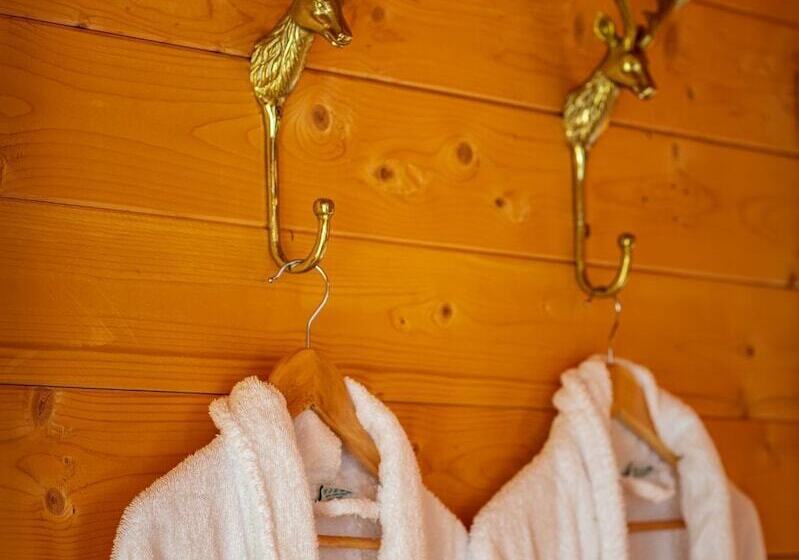 فندق Hawthorn Hideaway