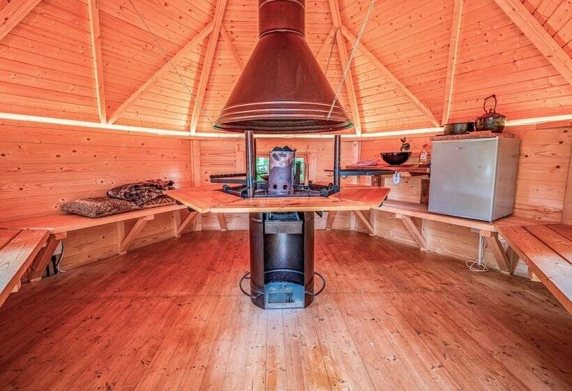 فندق Hawthorn Hideaway