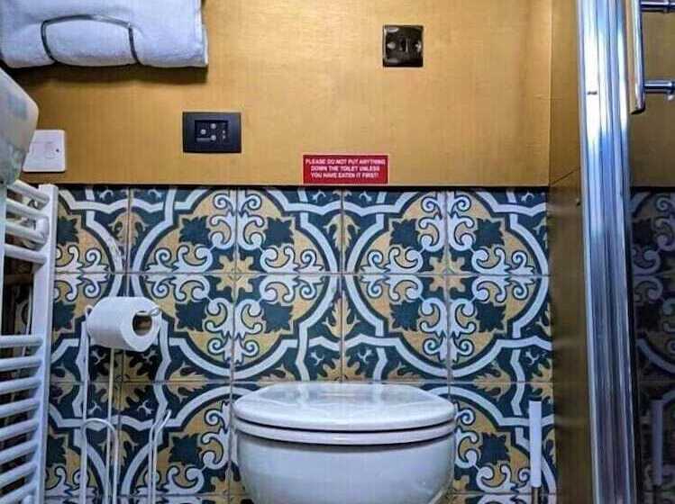 فندق Hawthorn Hideaway