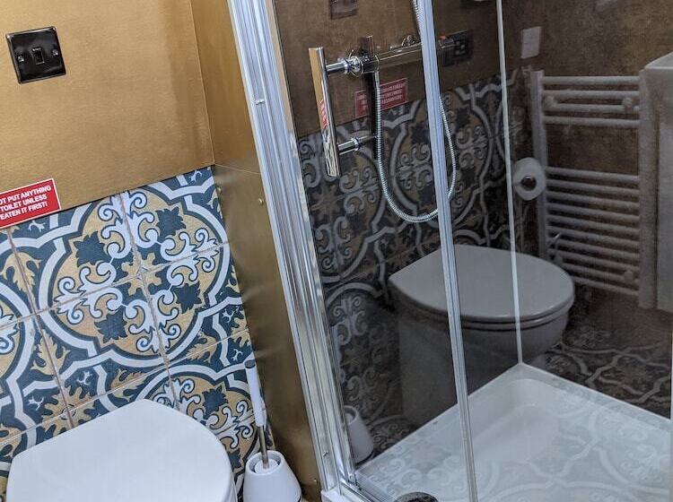 فندق Hawthorn Hideaway