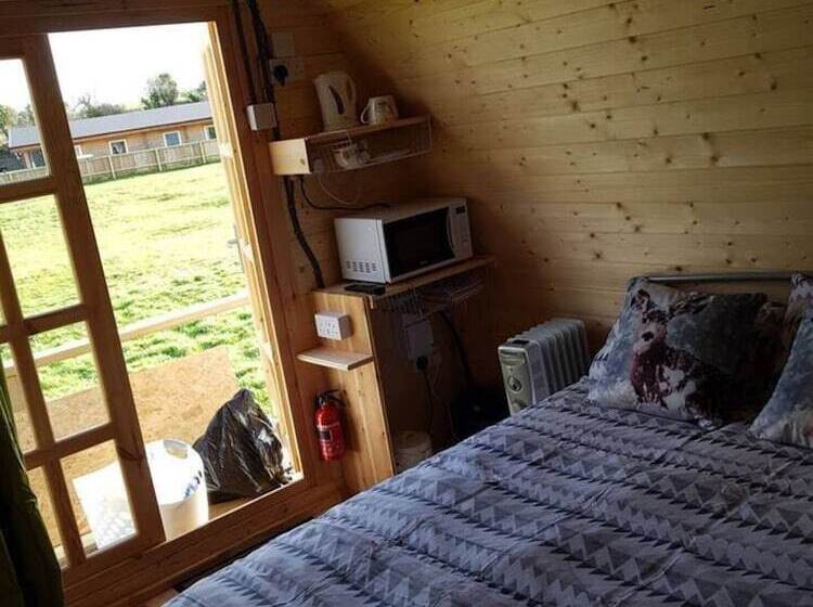 בית מלון כפרי Lovely Glamping Dream Pod In St Austell, Cornwall