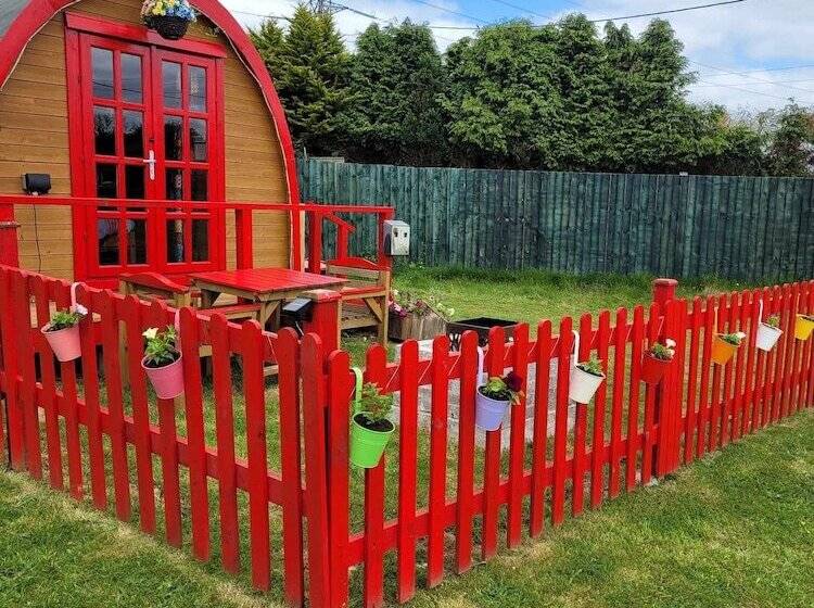 בית מלון כפרי Lovely Glamping Dream Pod In St Austell, Cornwall