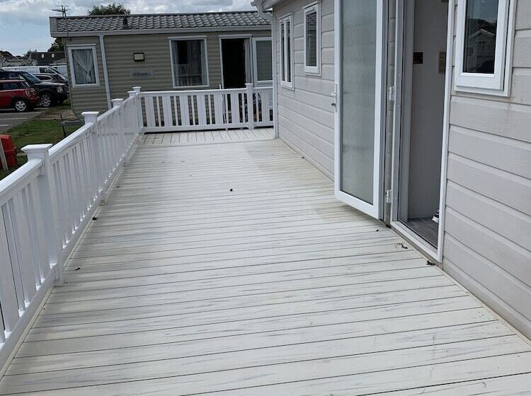 Отель Romney Lodge