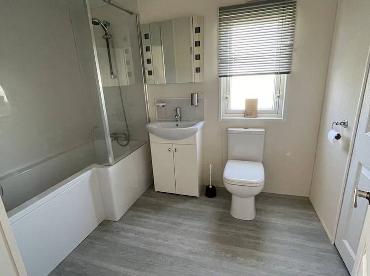 Отель Romney Lodge