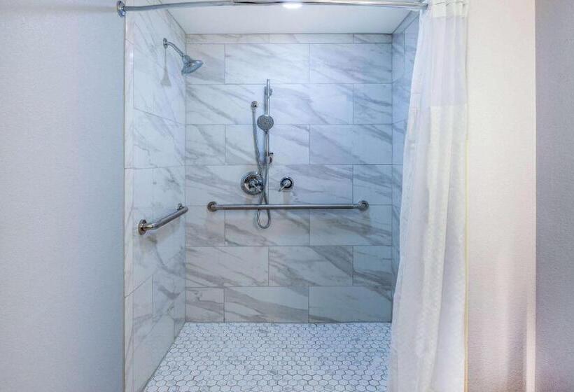 호텔 Travelodge By Wyndham Charles Town/harpers Ferry