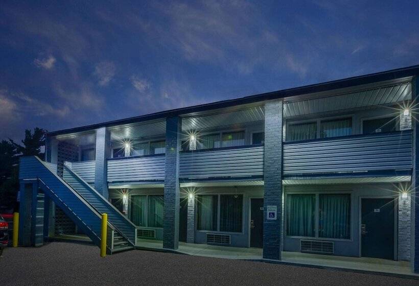 호텔 Travelodge By Wyndham Charles Town/harpers Ferry