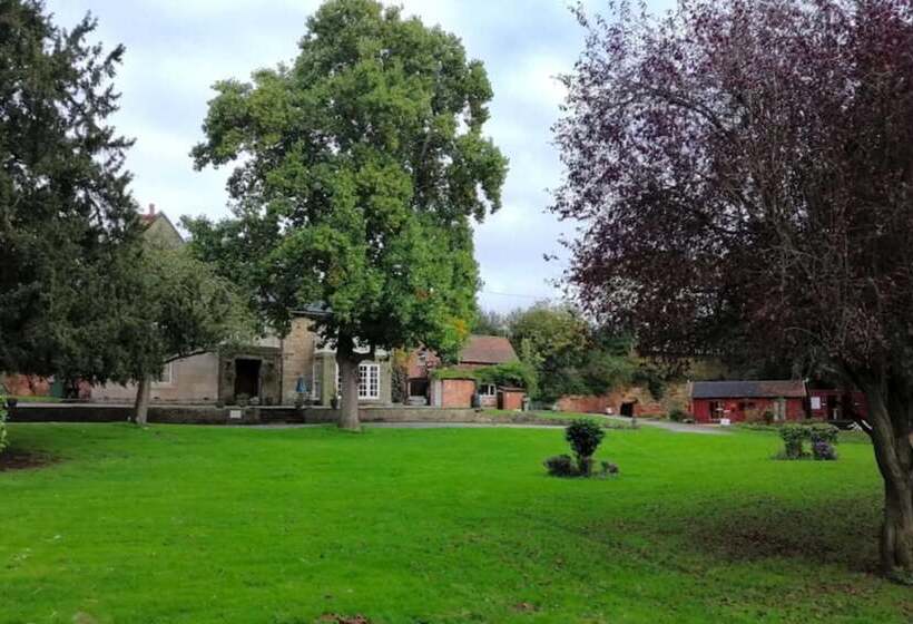 Beautiful 1 Bed Log Cabin In Retford Close To A1