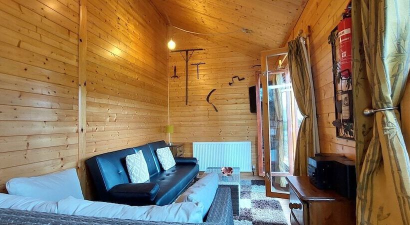 Beautiful 1 Bed Log Cabin In Retford Close To A1