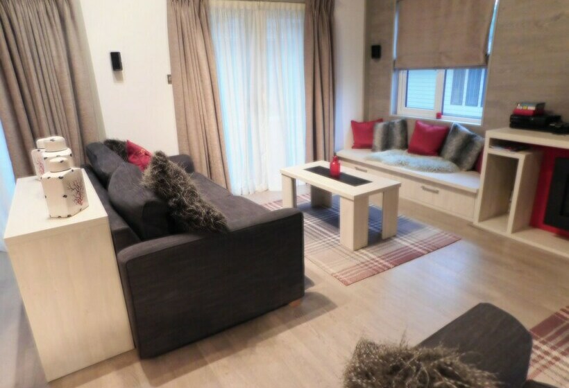 Inviting 3bed Lodge In Norfolk