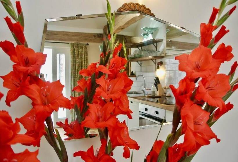 Nest Holiday Hideaway Dove Barn Amazing Location!