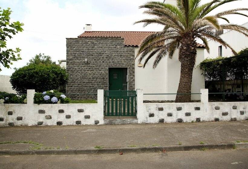 ペンション Mosteiros Vineyard House