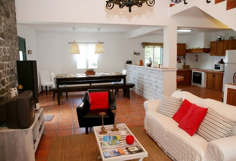 ペンション Mosteiros Vineyard House