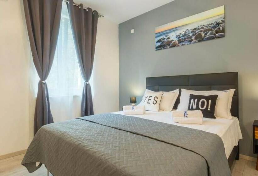 Пансион Rooms Sea & Sun With Private Parking