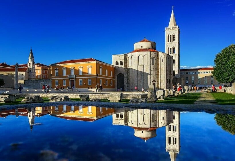 펜션 Rooms Sea & Sun With Private Parking