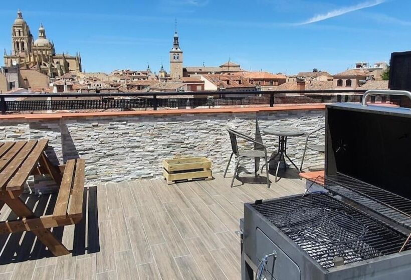 Real Segovia Apartments