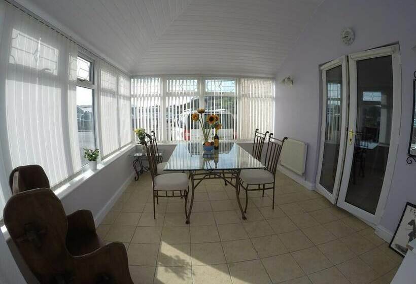 דירת נופש Beautiful And Spacious House In North Wales, Uk