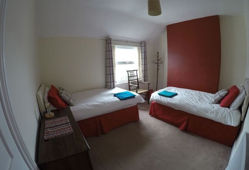 住所  Beautiful And Spacious House In North Wales, Uk