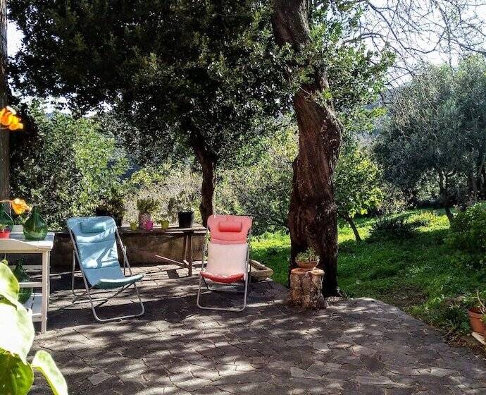 דירת נופש Casa Mimi Garden With A View Cuglieri Sardinia