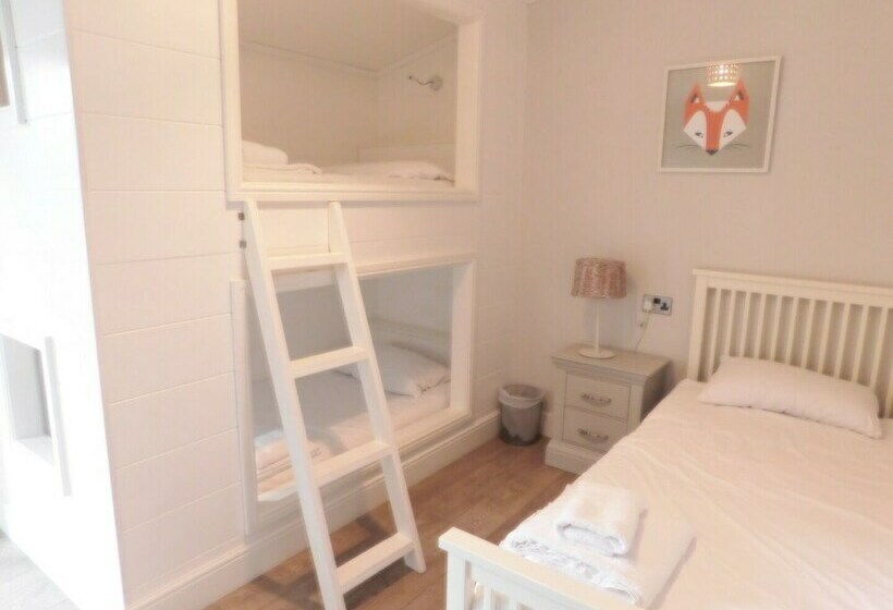 إقامة Lovely 5 Berth Lodge In North Walsham