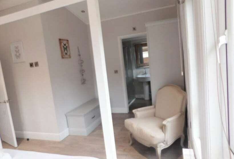 레지던스 Lovely 5 Berth Lodge In North Walsham