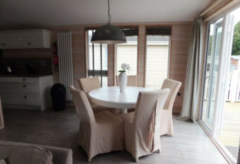 إقامة Lovely 5 Berth Lodge In North Walsham