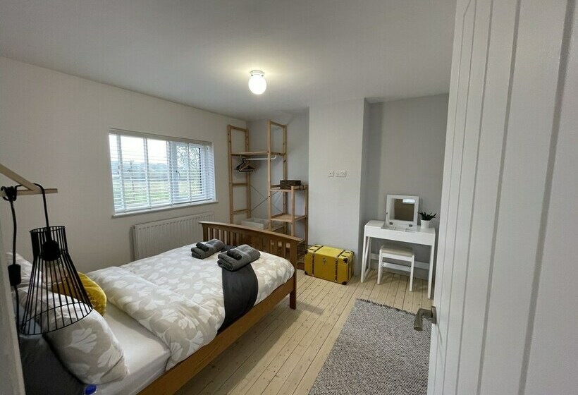 דירת נופש New Modern & Spacious Snowdonia Home  Sleeps 7