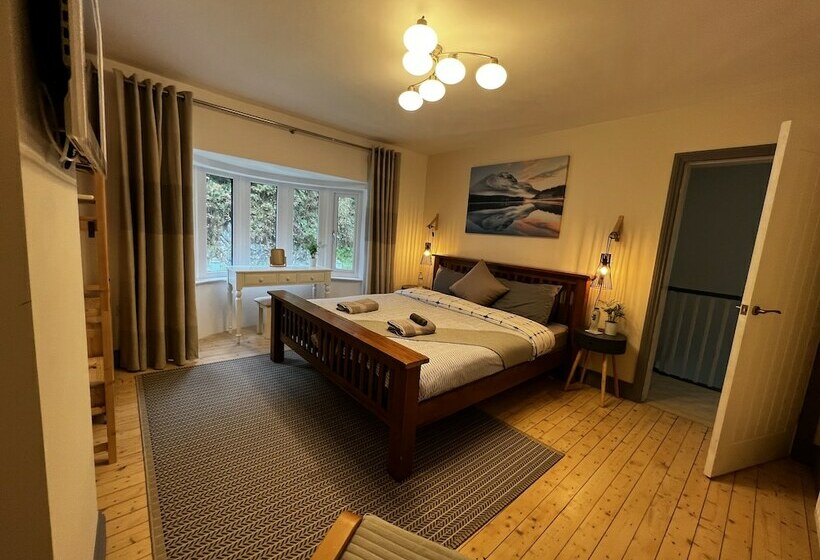 דירת נופש New Modern & Spacious Snowdonia Home  Sleeps 7