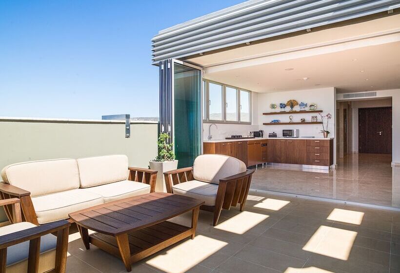 The Tower At St Raphael Resort