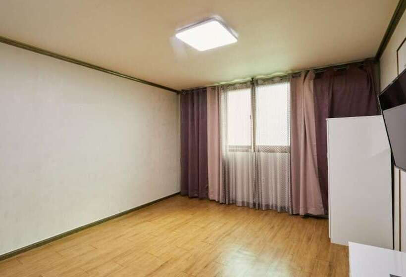 Daecheon Sinhwa Pension