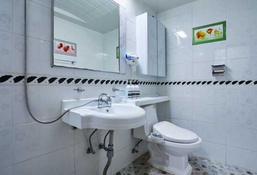 Daecheon Sinhwa Pension