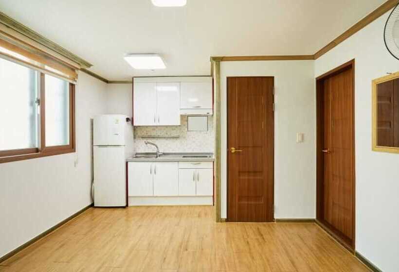 Daecheon Sinhwa Pension