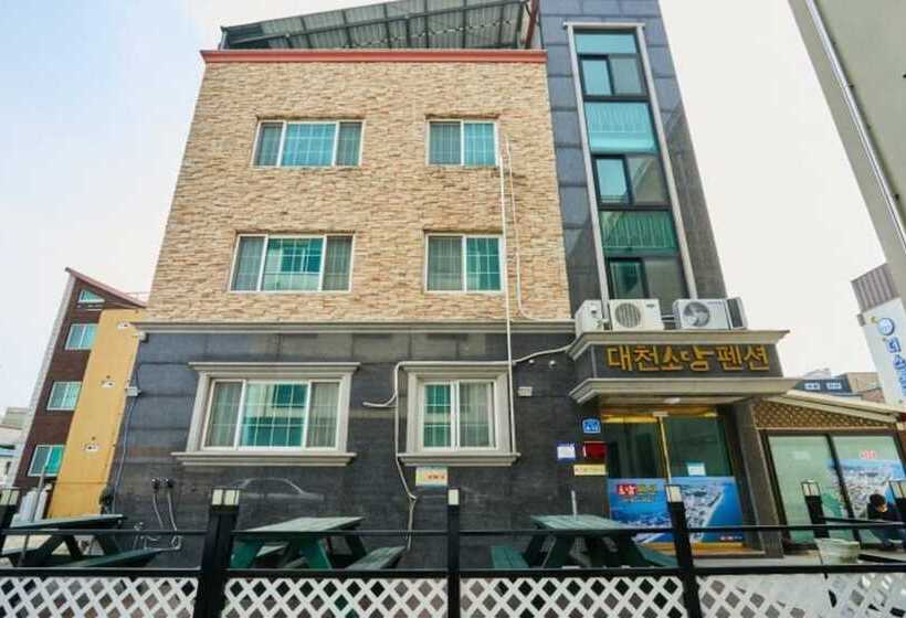 Daecheon Sinhwa Pension