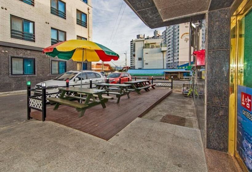 Daecheon Sinhwa Pension