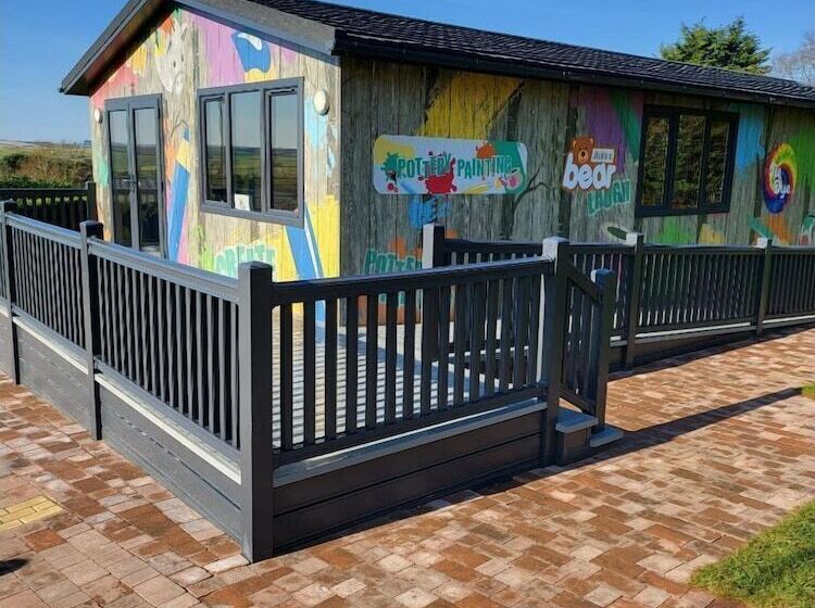 Exotic 3 Bed Caravan At Newquay Holiday Park