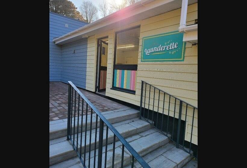 Exotic 3 Bed Caravan At Newquay Holiday Park