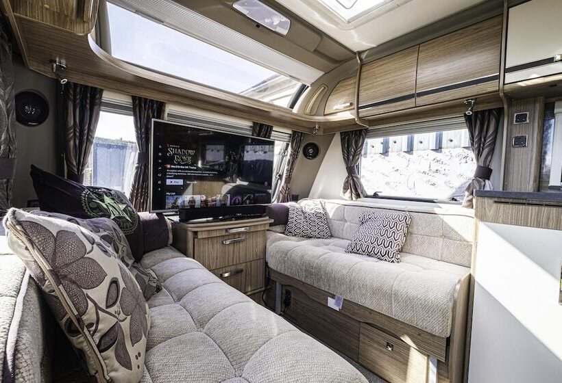 בית מלון כפרי 2 Double Bed Caravan Secure Parking And Wifi