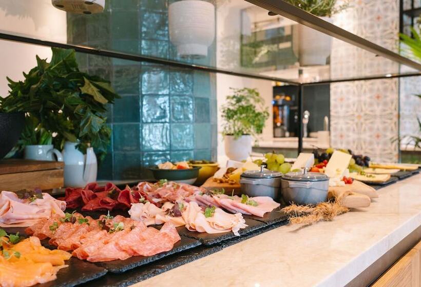 호텔 A Rosa Gardasee