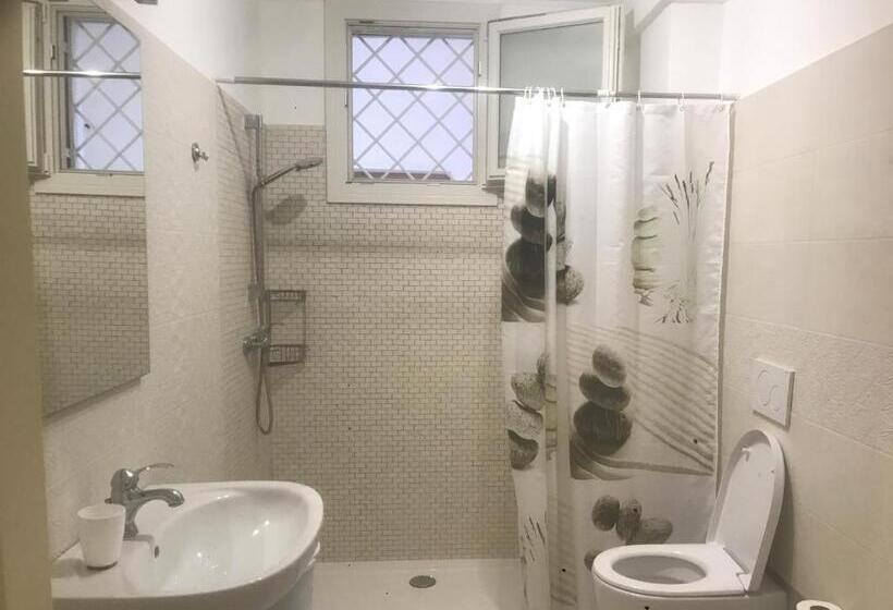 فندق Albergo Diffuso Cortellenica