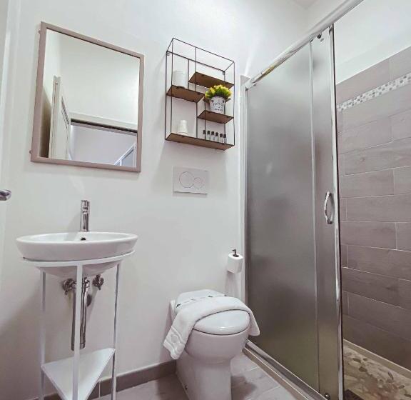 فندق Albergo Diffuso Cortellenica