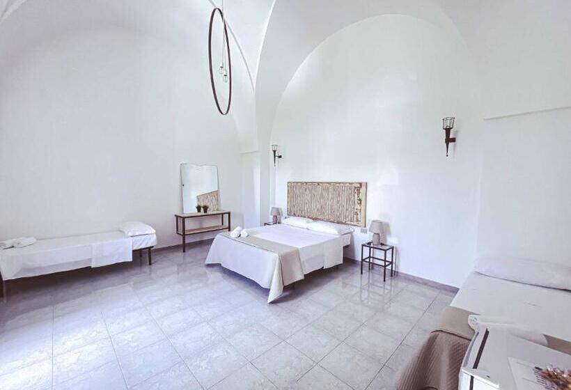 هتل Albergo Diffuso Cortellenica