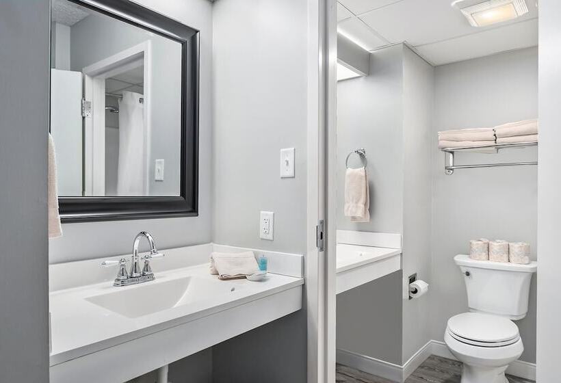 ホテル First Floor Standard Deluxe King