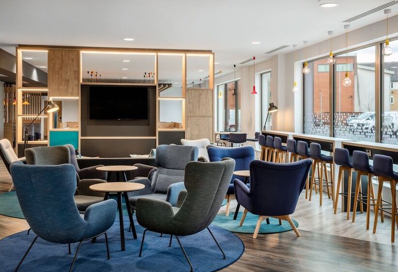 בית מלון כפרי Holiday Inn Express Cambridge West   Cambourne, An Ihg