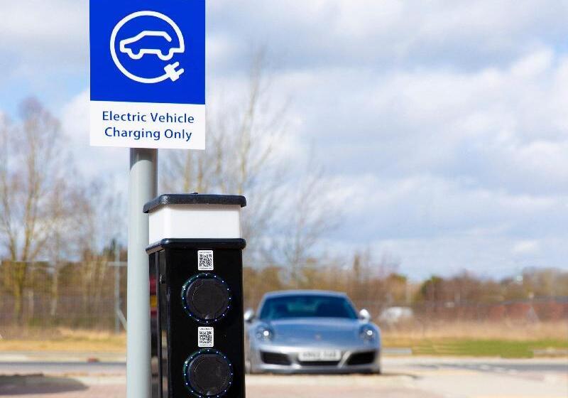 בית מלון כפרי Holiday Inn Express Cambridge West   Cambourne, An Ihg