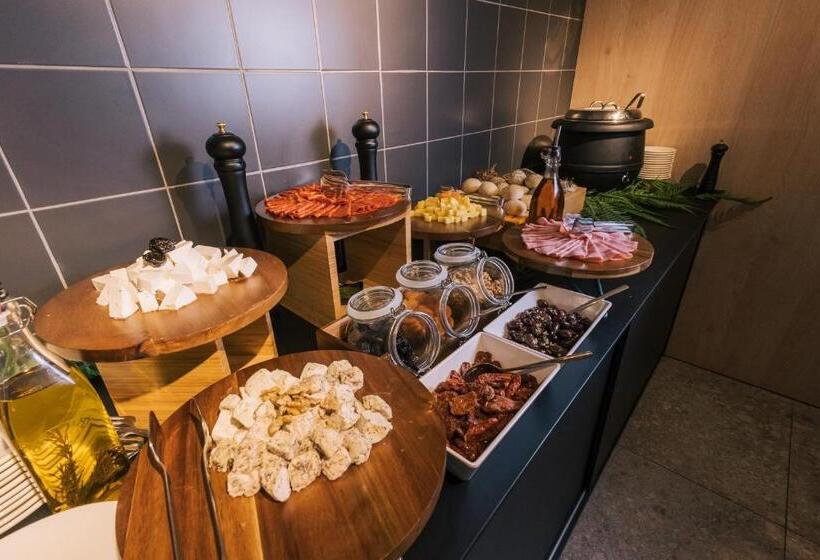 Ikyk Hotel Ik Collection