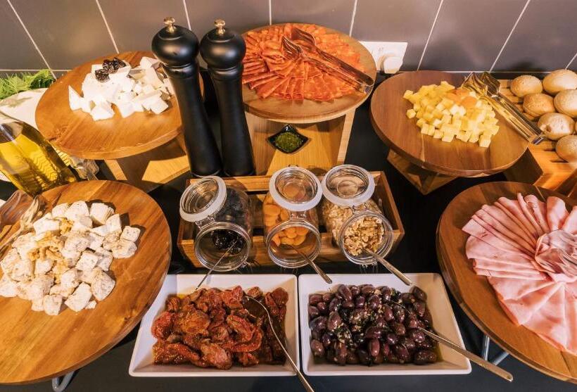 Ikyk Hotel Ik Collection