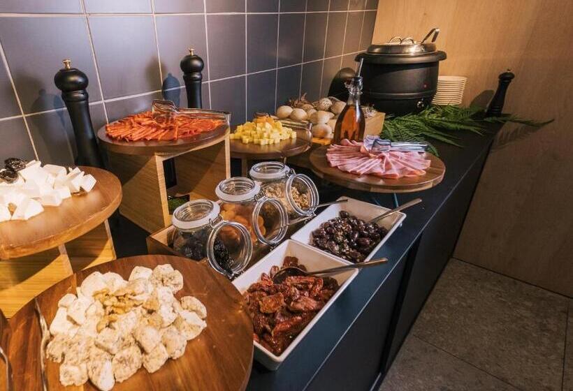 Ikyk Hotel Ik Collection