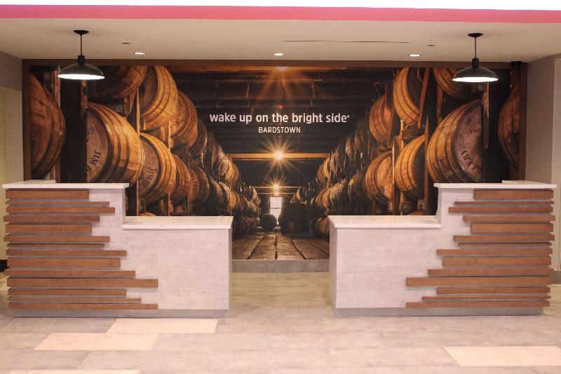 בית מלון כפרי La Quinta Inn & Suites By Wyndham Bardstown