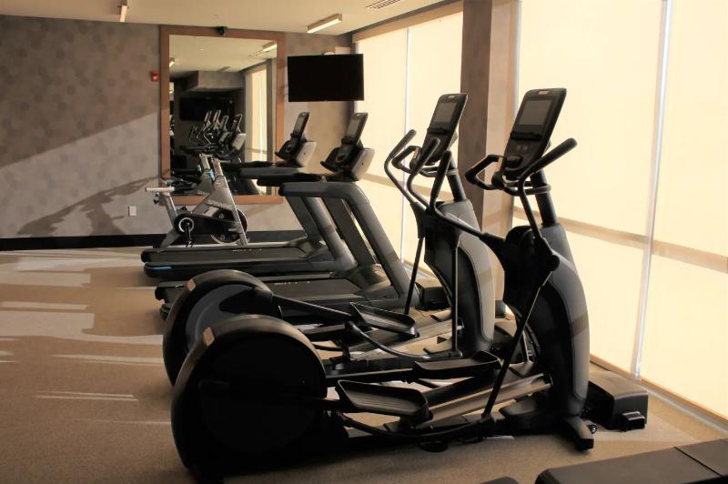 בית מלון כפרי La Quinta Inn & Suites By Wyndham Bardstown