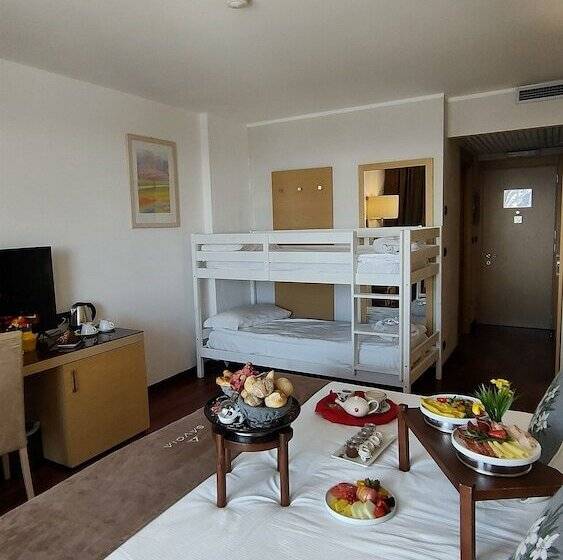 ホテル Savoia Mountain – Il Resort Nel Bosco